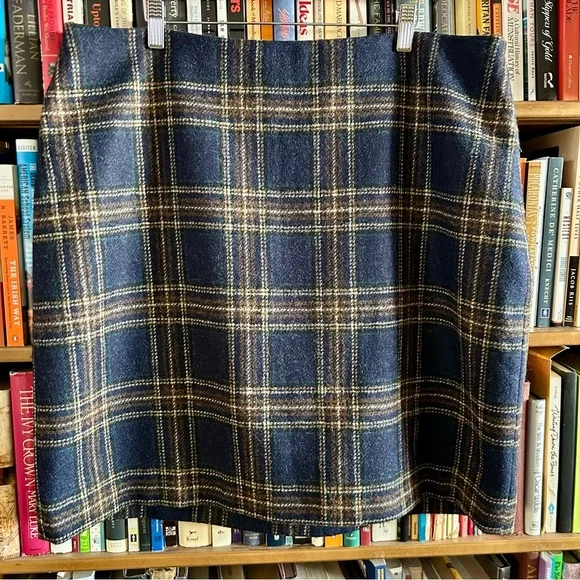 Boden British Tweed Moon Wool Navy Blue Tan Plaid Side Zip Pencil Skirt size 16L - Picture 8 of 8
